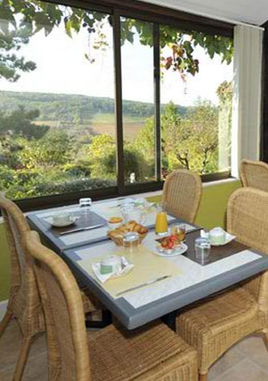 Le Compostelle Hotel เวเซอเล ภายนอก รูปภาพ