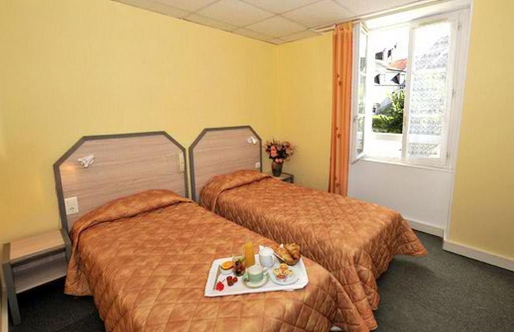Le Compostelle Hotel เวเซอเล ห้อง รูปภาพ