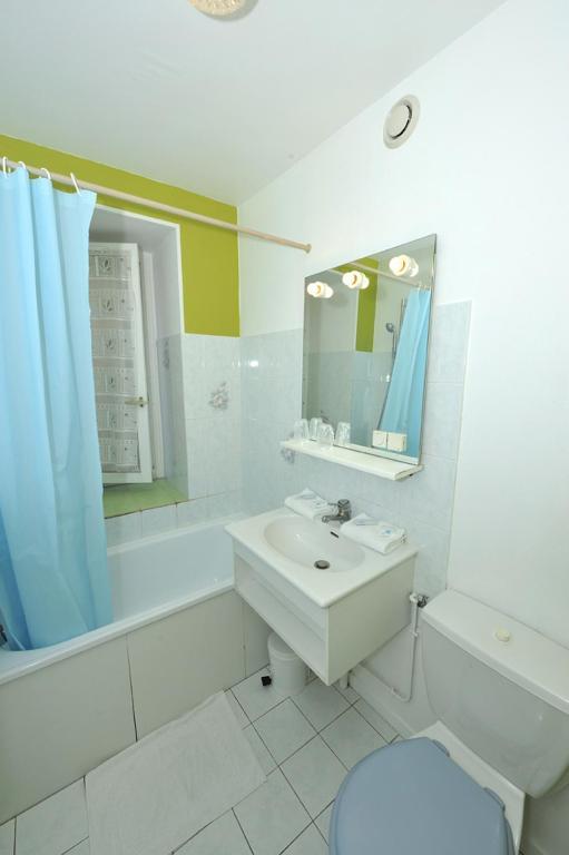 Le Compostelle Hotel เวเซอเล ห้อง รูปภาพ